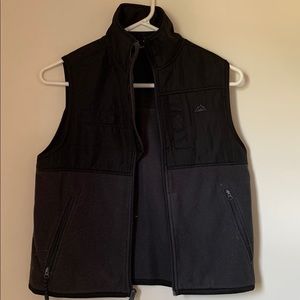 Snozu vest